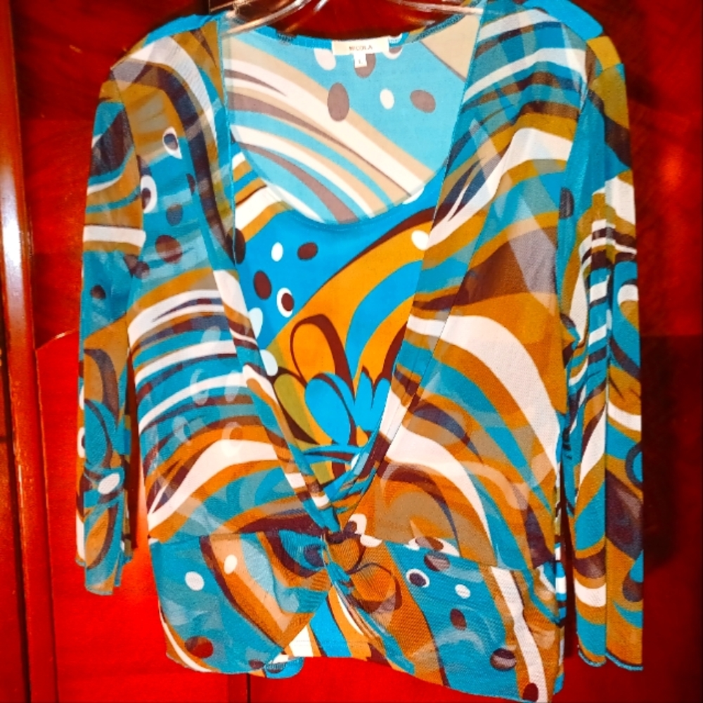 Nicola flowy top